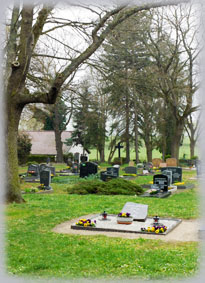 Kirche Görzig Friedhof